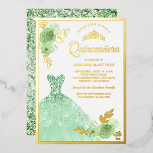 Invitación Con Relieve Metalizado Vestido de quinceañera con brillo floral verde men