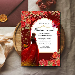 Invitación Con Relieve Metalizado Vestido floral rojo mariposa Quinceanera oro