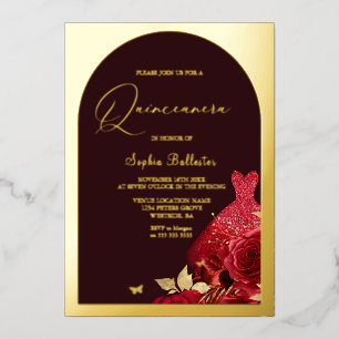 Invitación Con Relieve Metalizado Vestido Rojo Burgundy & Floral Quinceanera Dorado