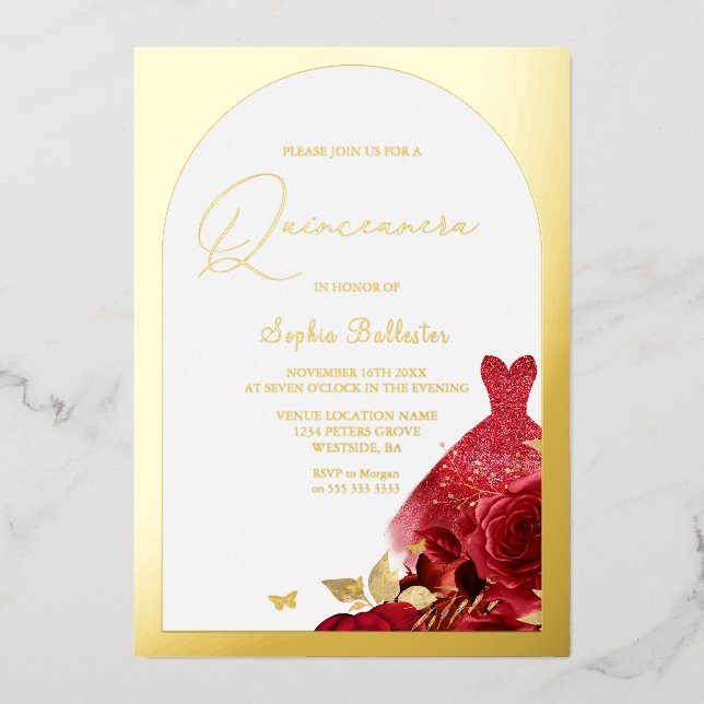 Invitación Con Relieve Metalizado Vestido rojo encantado Rubor Floral Quinceanera Go (Anverso)