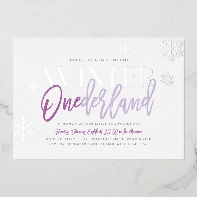 Invitación Con Relieve Metalizado Winter ONEderland 1er cumpleaños Plata morada (Anverso)