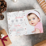 Invitación Con Relieve Metalizado Winter ONEderland 1st Birthday Photo Real<br><div class="desc">Celebre con estilo con estas dulces y muy de moda invitaciones de Relieve metalizado de 1 cumpleaños. Este diseño es fácil de personalizar con la redacción de su evento especial y sus invitados estarán encantados cuando reciban estas fabulosas invitaciones.</div>