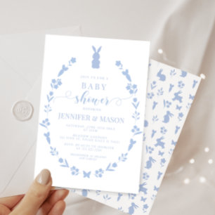Invitación Conejito azul de Pascua floral para baby shower de