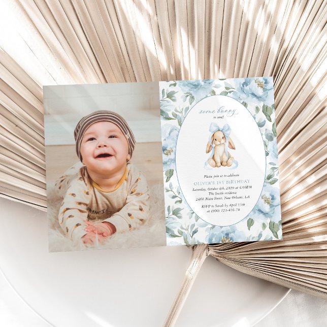 Invitación Conejito Lindo, Lazo Azul, Flores Azules, Primer C (Subido por el creador)