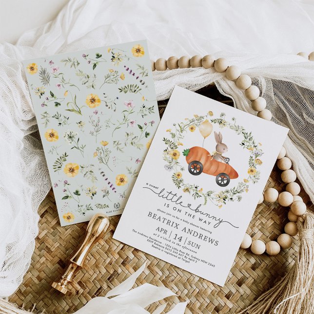 Invitación Conejo de flores silvestres montando un auto de Ba (Subido por el creador)