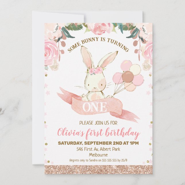 Invitación Conejo de oro floral rosa y Rosa primer cumpleaños (Anverso)