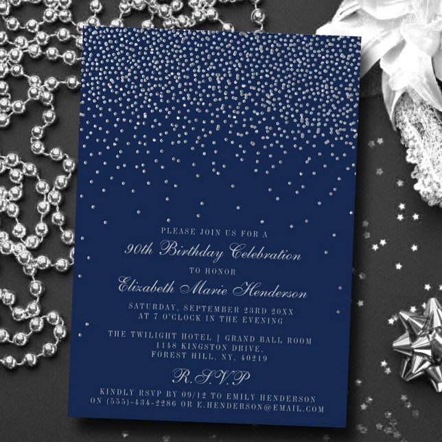 Invitación Confetti azul marino y plata glam cumpleaños (Subido por el creador)