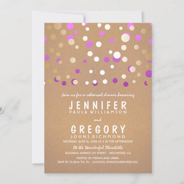 Invitación Confetti morado y dorado elegante cena de ensayo (Anverso)