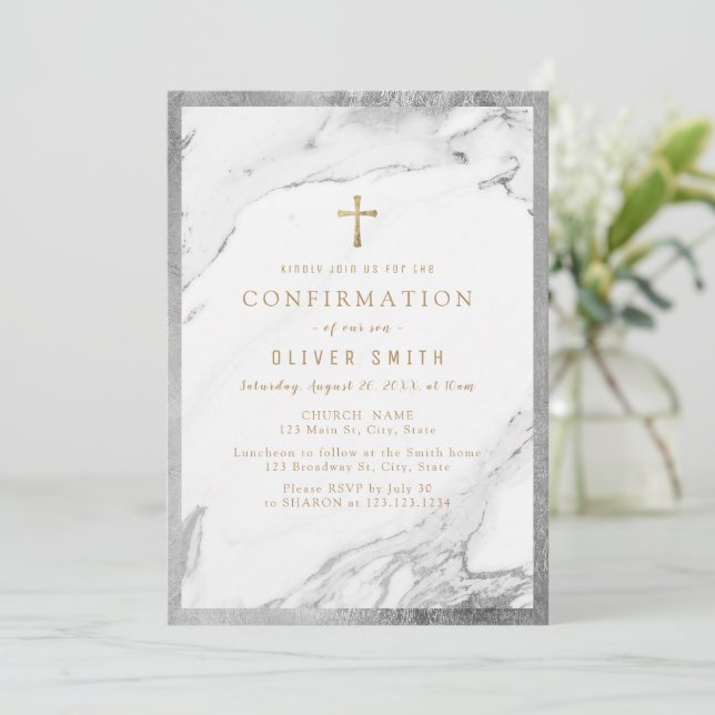 Invitación Confirmación moderna de mármol de plata dorada (Anverso de pie)