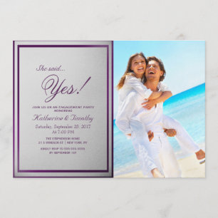 Invitación Contorno morado real oscuro en degradado gris