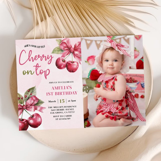 Invitación Coquette Bow Cherry en la foto de primer cumpleaño (Subido por el creador)