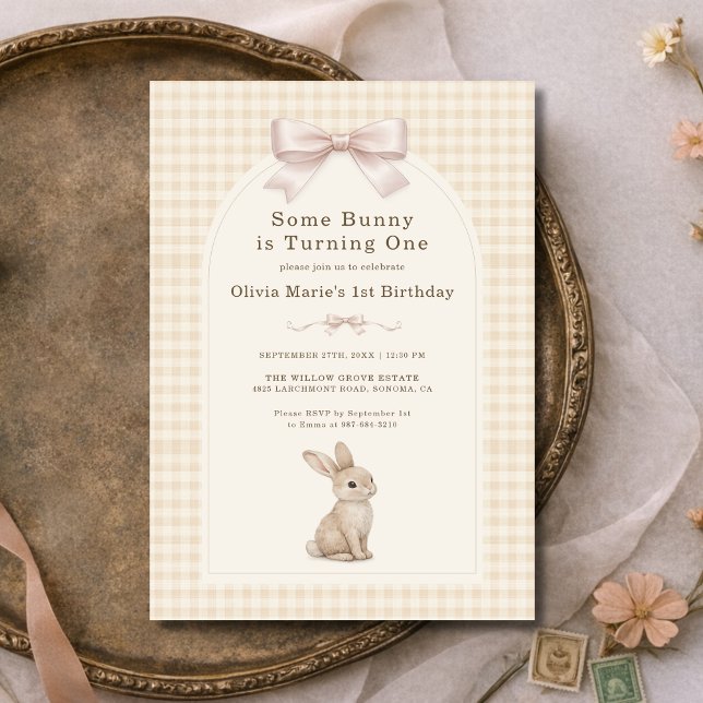 Invitación Coquette Bunny Gingham 1st Birthday (Subido por el creador)