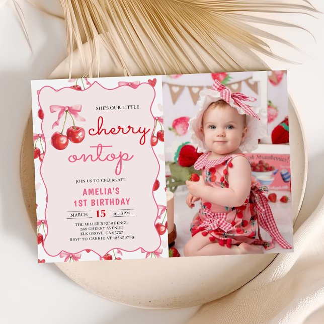 Invitación Coquette rosa Bow Cherry en foto de primer cumplea (Subido por el creador)