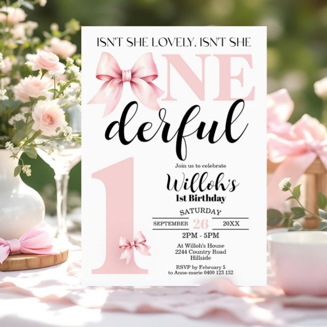 Invitación Coquette rosa no es un cumpleaños maravilloso (Isn't She Lovely, Isn't She Onederful Pink Bow 1st Birthday Invitation. Trendy Coquette Party theme)