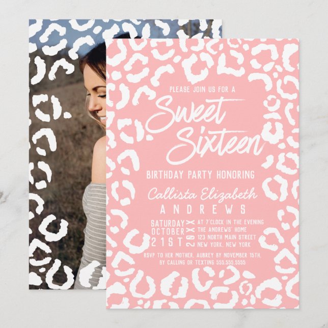 Invitación Coral blanco moderno Cheetah Leopard Sweet 16 Foto (Anverso / Reverso)