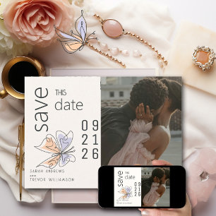 Invitación Coral de mariposa simple y caprichoso