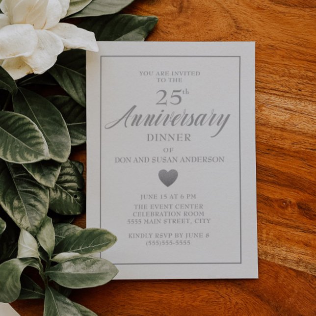 Invitación Corazón de Plata Blanco 25 Aniversario de Boda (Elegant white 25th wedding anniversary dinner invitation with a silver heart)