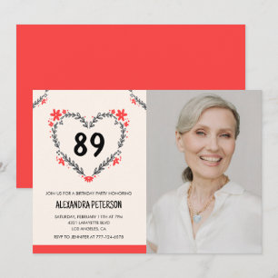 Invitación Corazón floral rojo elegante para su cumpleaños 89