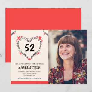 Invitación Corazón floral rojo elegante para su cumpleaños nú