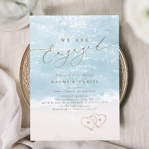 Invitación Corazones de guión moderno en la playa de compromi