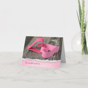 Invitación corazones de papel con borde rasgado aniversario
