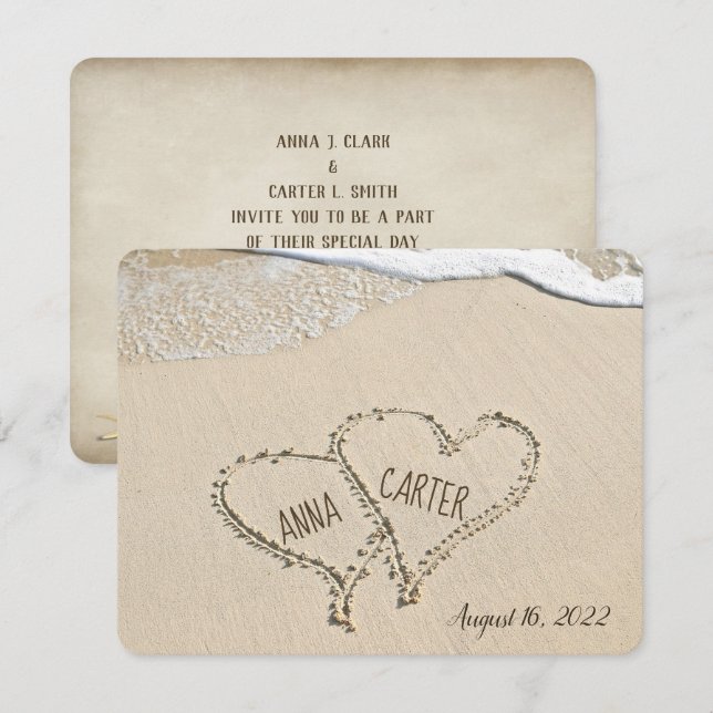 Invitación Corazones de playa de arena con surf (Anverso / Reverso)