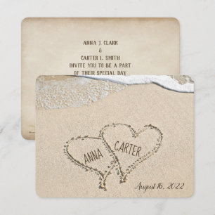 Invitación Corazones de playa de arena con surf