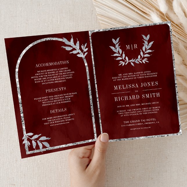 Invitación Corona de Laurel Plateado Hojas Rojo Burdeos Boda (Subido por el creador)