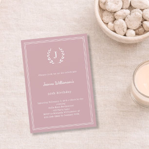 Invitación Corona minimalista con monograma de rosa polvorien