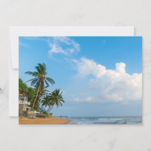 Invitación Costa tropical de playa y palmeras Vista al océano