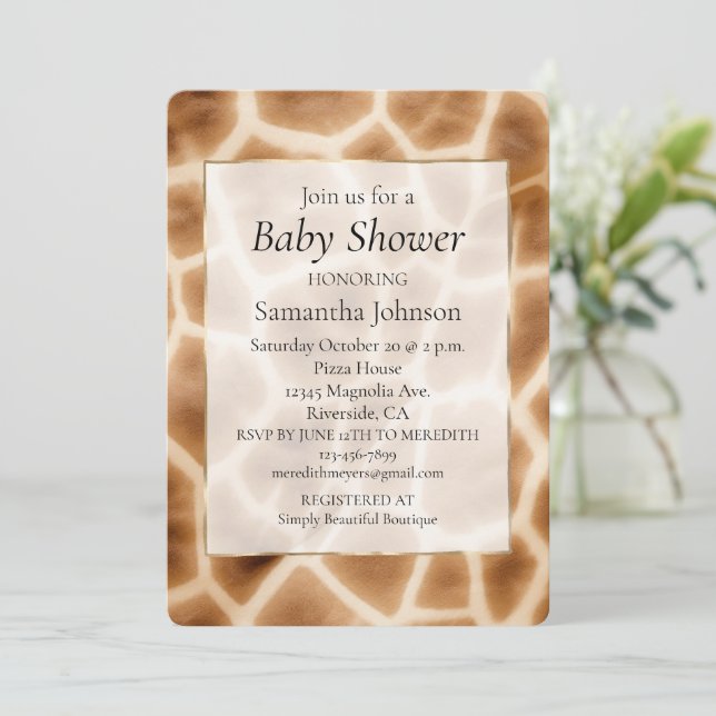 Invitación Cream Brown Giraffe Animal Print (Anverso de pie)