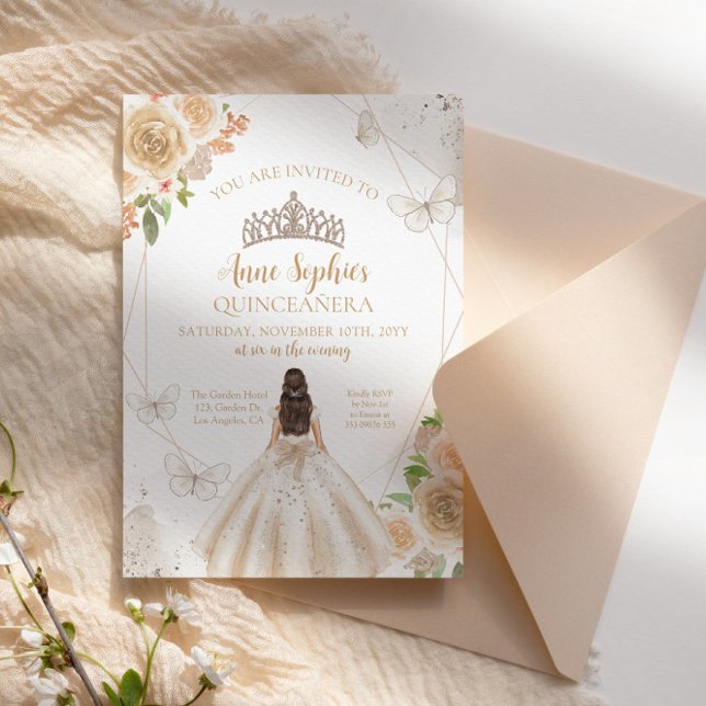 Invitación Crema de champán Quinceañera mariposa Tiara (Subido por el creador)