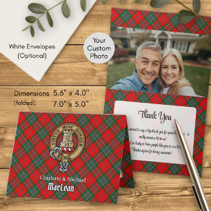 Invitación Crest de Clan MacLean sobre Tartán
