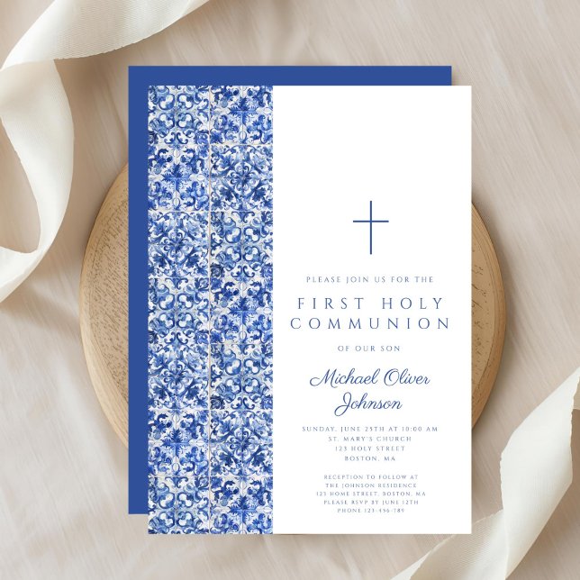 Invitación Cruces Modernas en Baldosas Azules Niño Primera Co (Modern Cross Blue Tiles Boy First Communion Invitation)