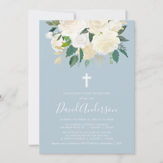 Invitación Cruz azul turbia con flores de crema y bautismo de (Anverso)