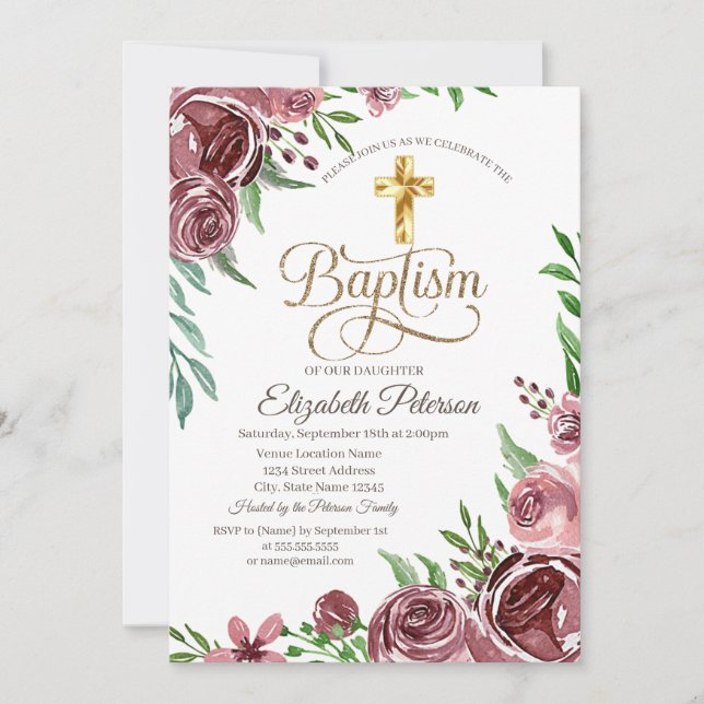 Invitación Cruz de oro elegante rosas de Burdeos Bautizo (Anverso)