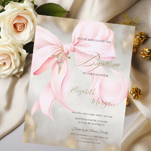 Invitación Cruz dorada flores rosadas lazo Bautizo brillo dor