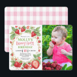 Invitación CUALQUIER EDAD - Muy Berry Strawberry Birthday Pho<br><div class="desc">Muy Berry Chica Berry Primer Cumpleaños Fresa Fresa Fruit Acuarela Primer Primer Cumpleaños Foto Invitación</div>