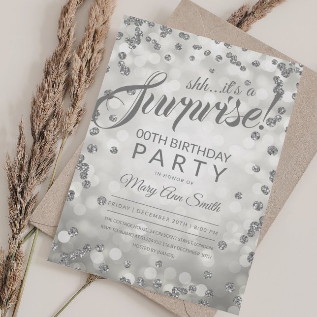 Invitación Cualquier Fiesta de sorpresa por edad | Purpurina  (Any Age Surprise Party | Silver Glitter Confetti Invitation)