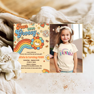 Invitación Cuatro arcoiris retro de siempre Groovy foto de cu