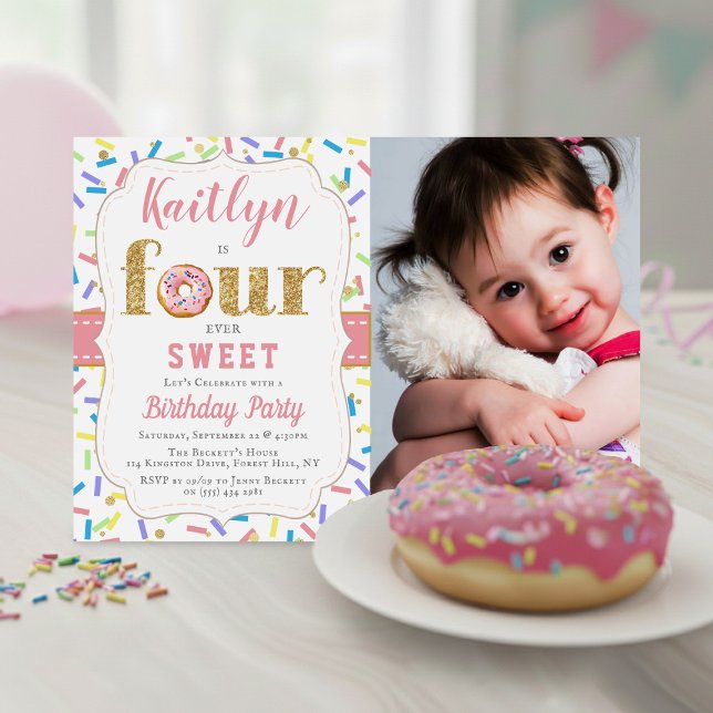 Invitación Cuatro Chicas de Donut Dulces de la Historia Invit (Subido por el creador)
