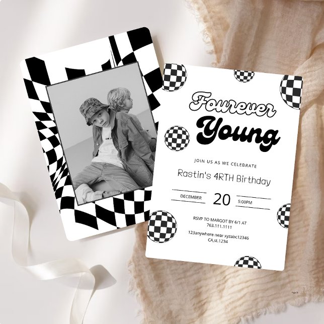 Invitación CUATRO Jóvenes Retro Negros Niños de 4 Años (Subido por el creador)