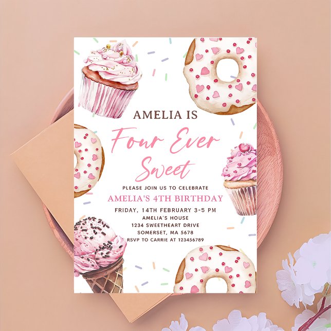 Invitación Cuatro tortas dulces y donuts para el cuarto cumpl (Subido por el creador)