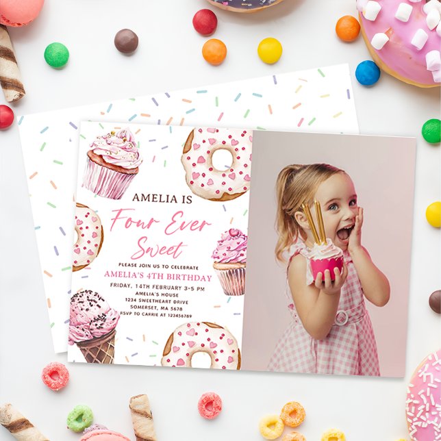 Invitación Cuatro tortas dulces y donuts para el cuarto cumpl (Subido por el creador)