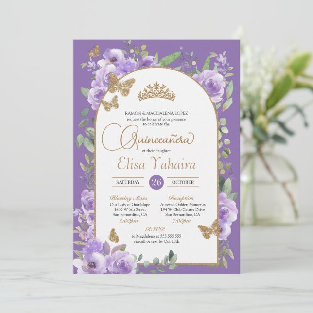 Invitación Cuello de agua Morado y Mariposa de Oro Quinceañer (Anverso de pie)