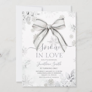 Invitación Cumpleaños 1 de Silver Bow Snow In Love Snowflake