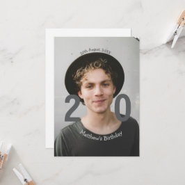Invitación cumpleaños 20 agregar nombre foto fecha hombre azu