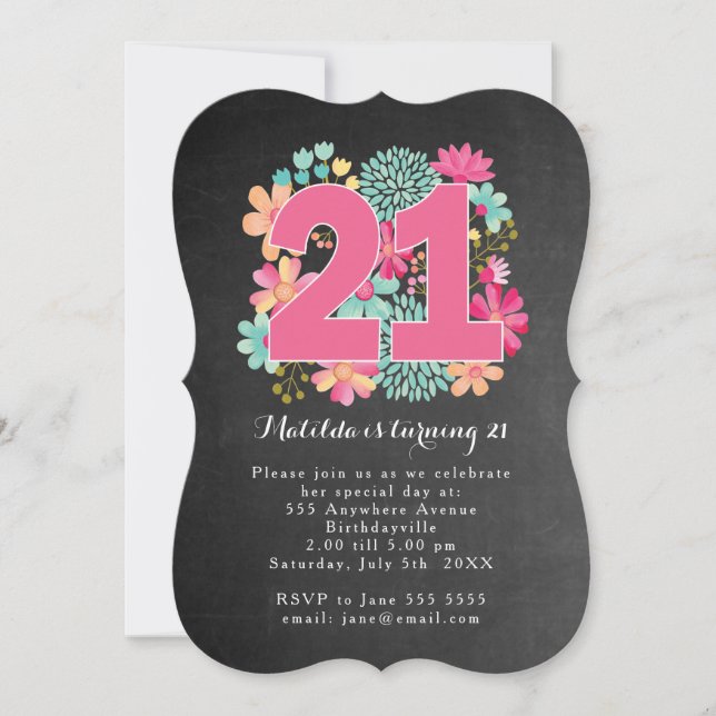 Invitación Cumpleaños 21 Fiesta Pizarra Pintada Floral (Anverso)
