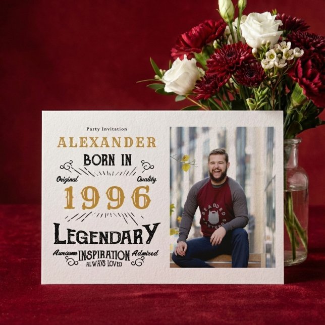 Invitación Cumpleaños 30 1996 Leyenda Foto Blanco y Dorado (Born 1996 birthday invitation.)