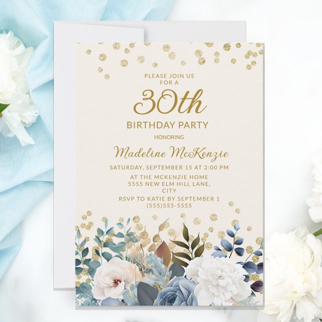 Invitación Cumpleaños 30 Dusty Blue White Floral Gold (Subido por el creador)